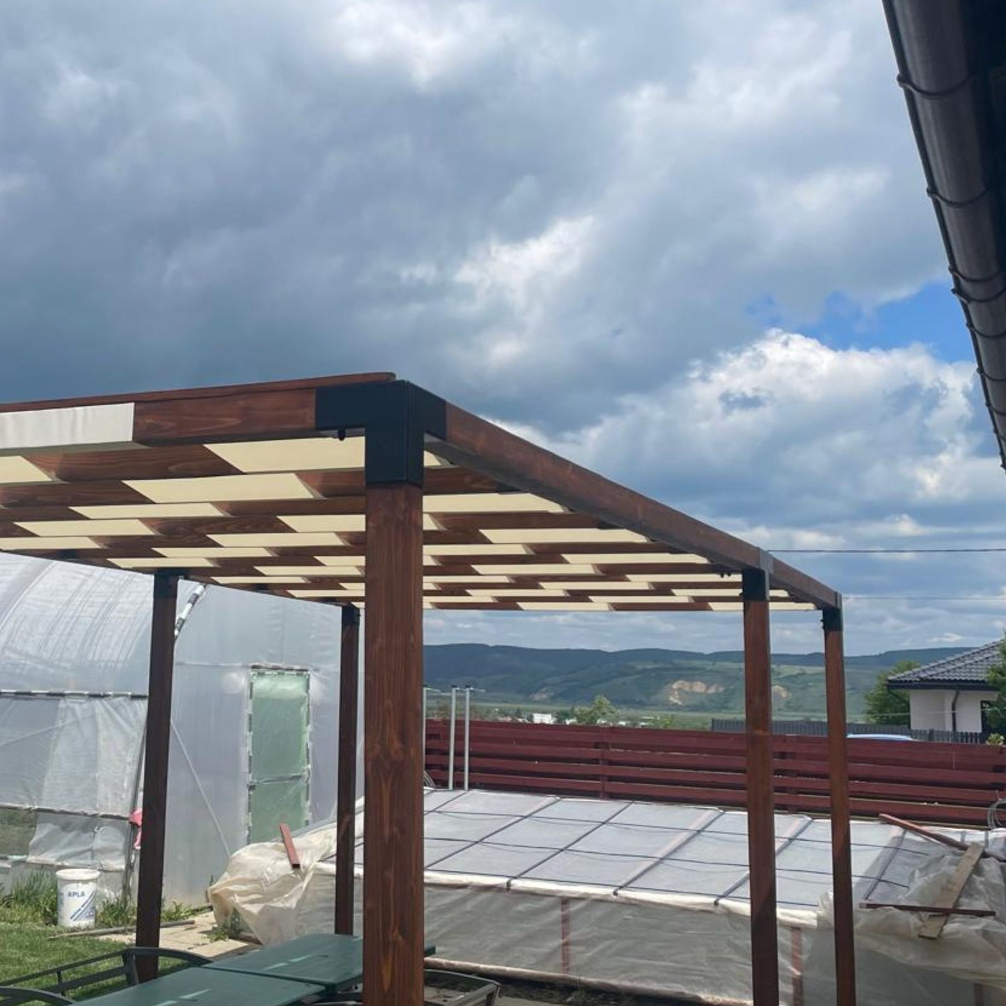 Element metalic de imbinare 3 axe (colt) pentru grinzi de lemn pentru foisoare/pergole/terase/carport