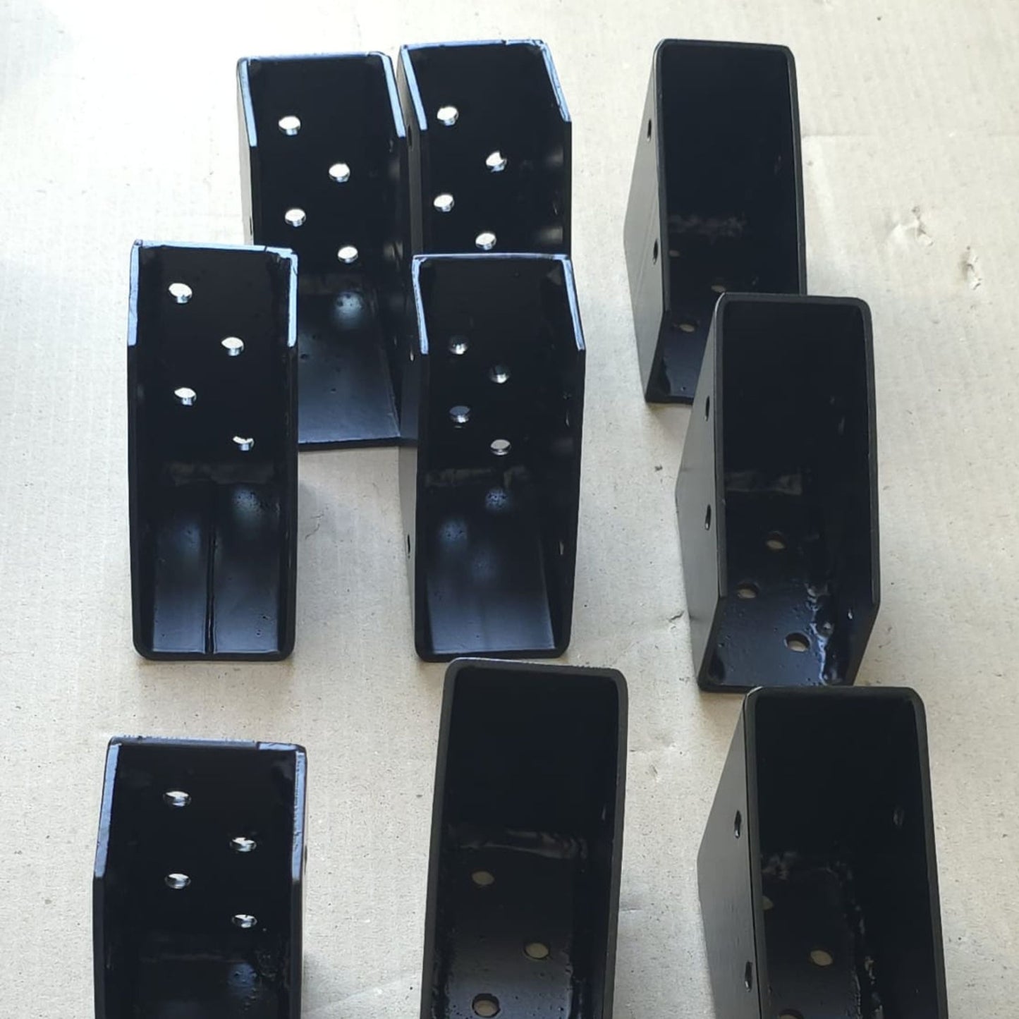 Suport metalic pentru grindă lemn intermediara tip U "Saddle" – 100x50x3 mm