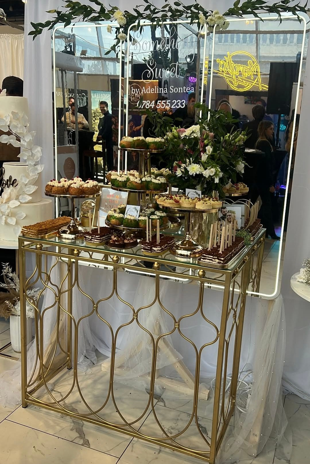 Consola aurie din metal - Masa candy bar